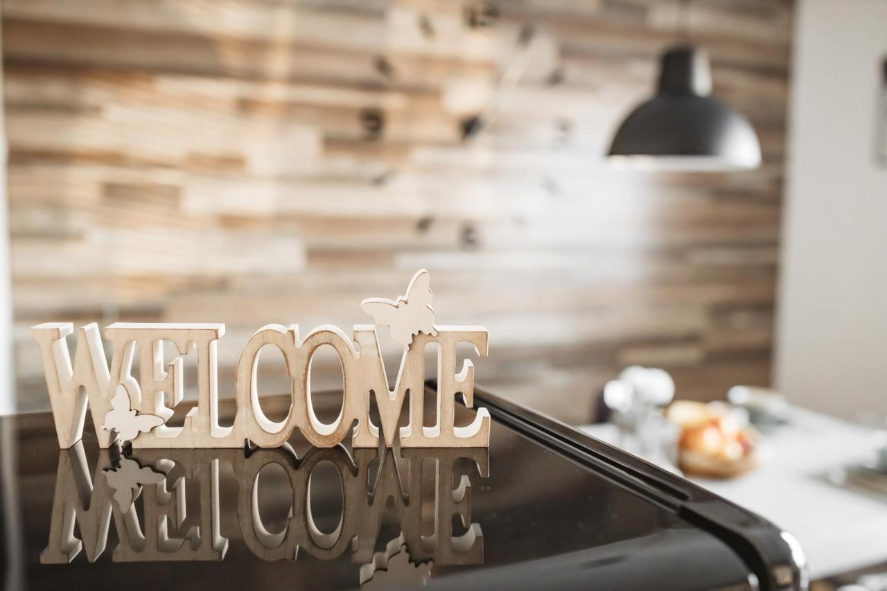 Drive Caffe Apartments Trzin Eksteriør bilde