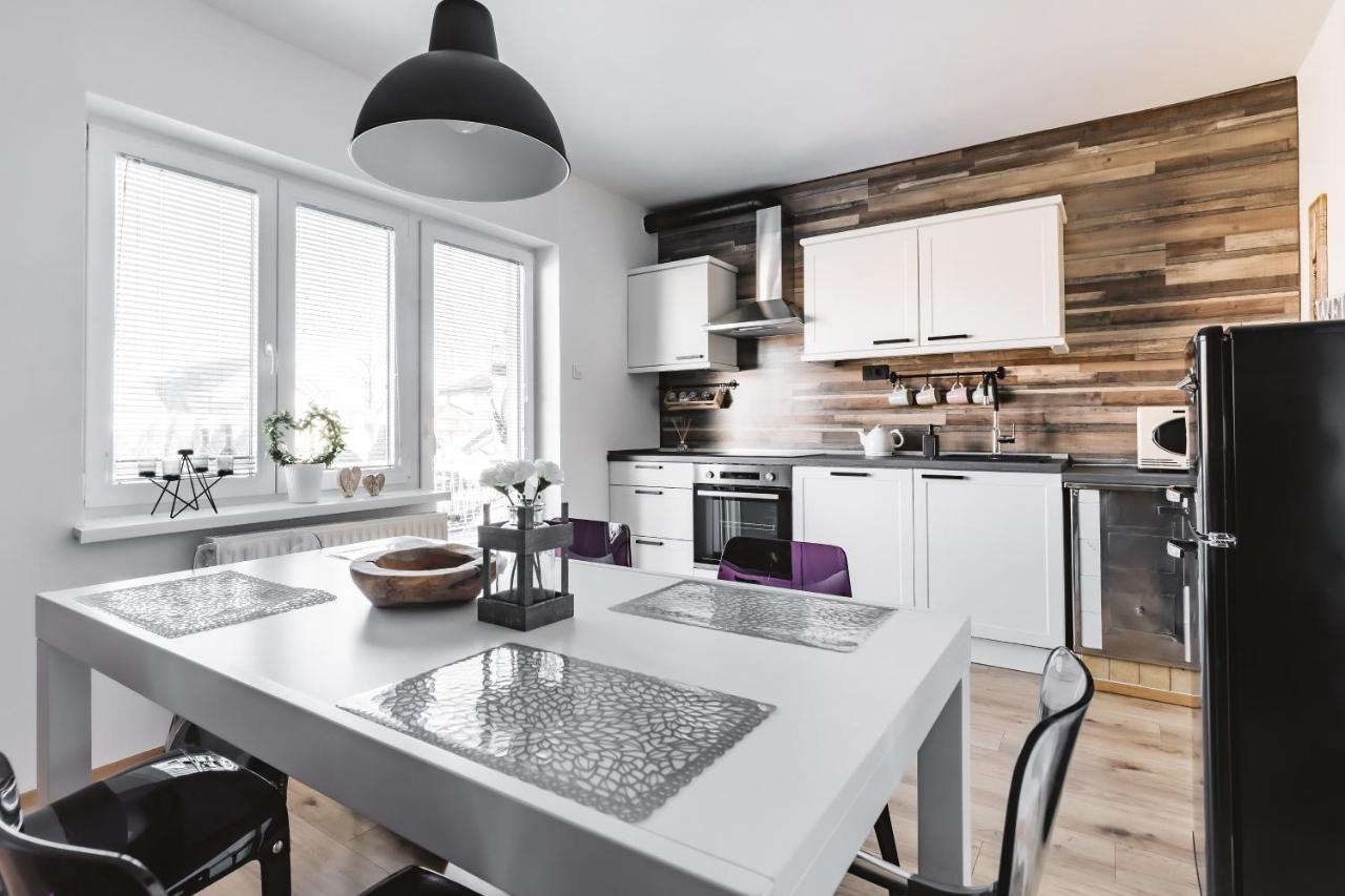 Drive Caffe Apartments Trzin Eksteriør bilde