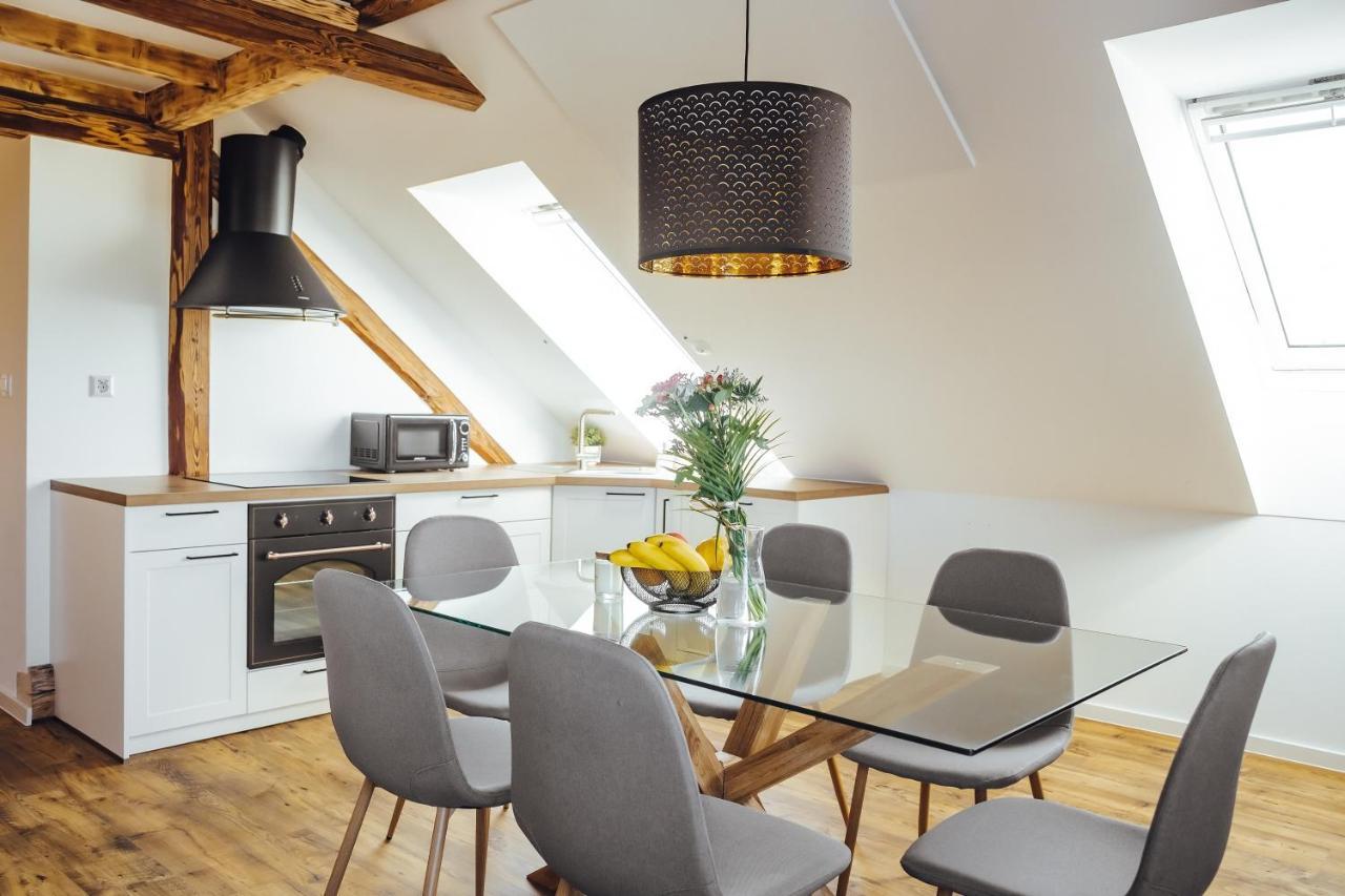 Drive Caffe Apartments Trzin Eksteriør bilde