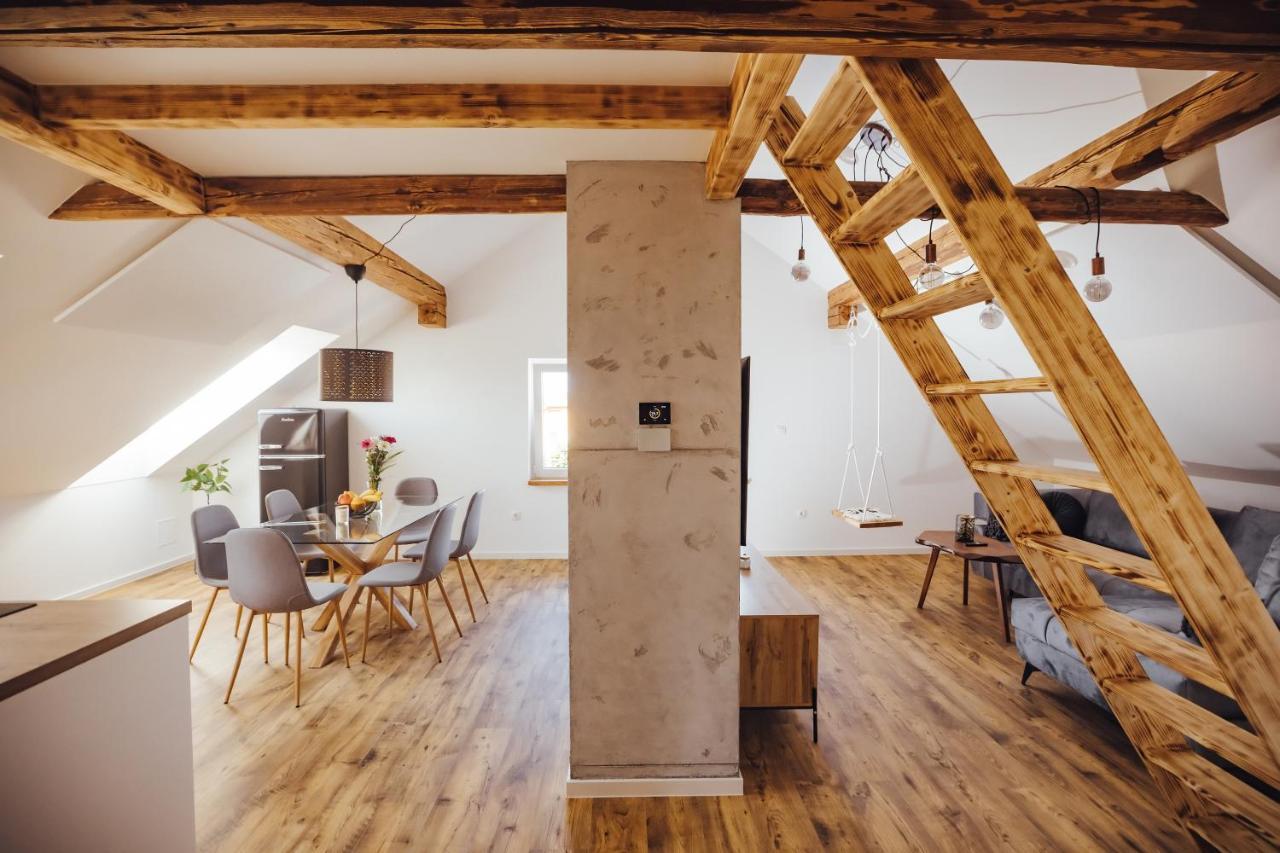 Drive Caffe Apartments Trzin Eksteriør bilde