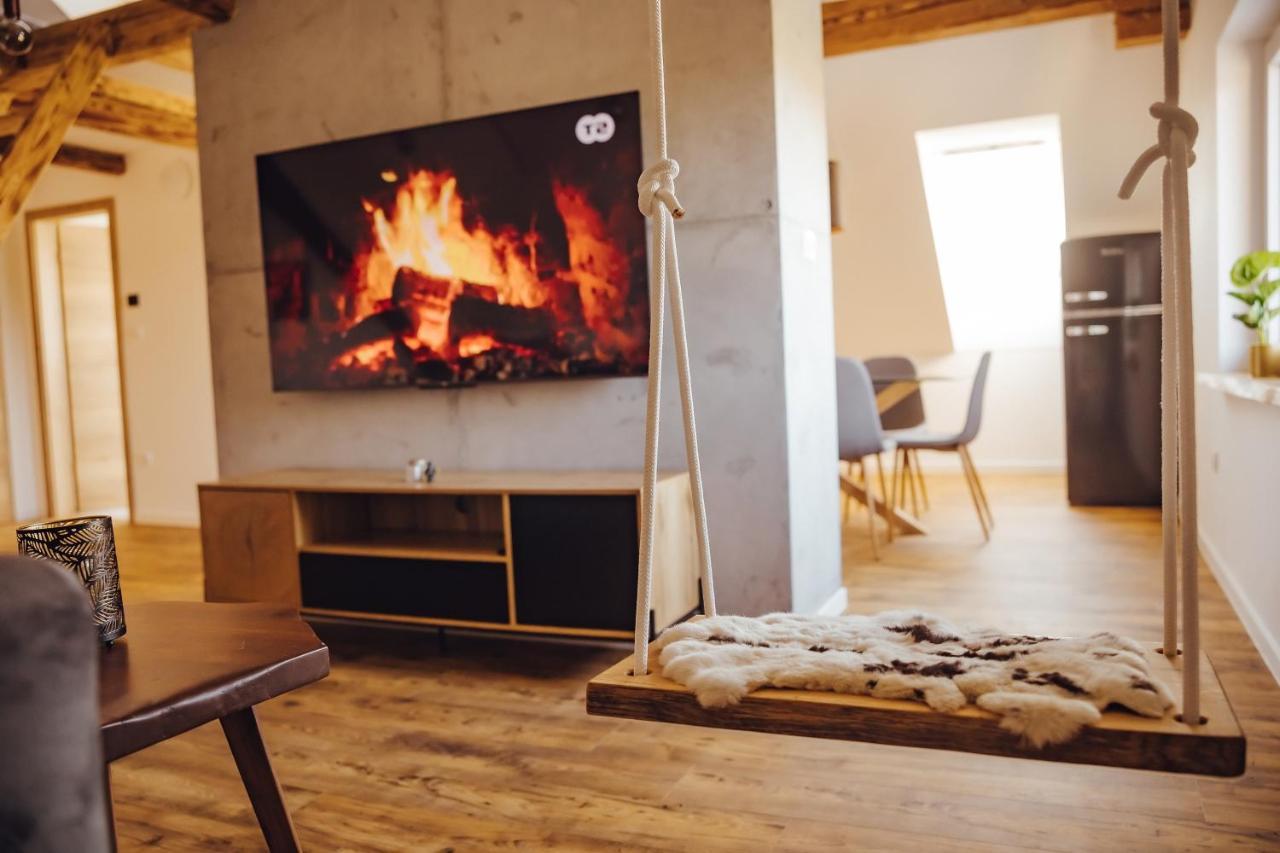 Drive Caffe Apartments Trzin Eksteriør bilde