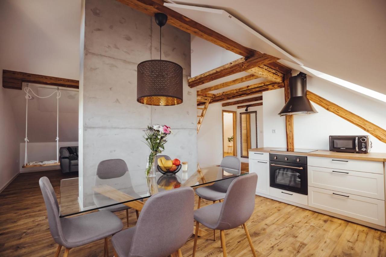 Drive Caffe Apartments Trzin Eksteriør bilde
