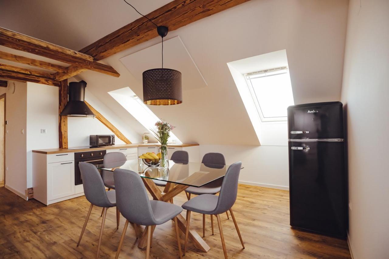 Drive Caffe Apartments Trzin Eksteriør bilde